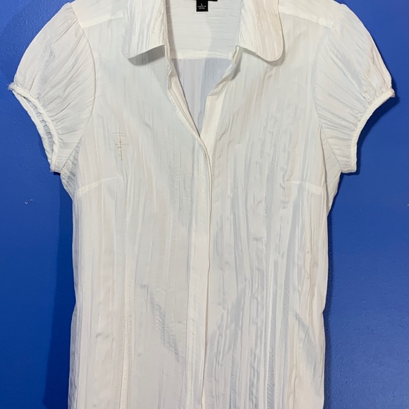 AGB Woman’s Blouse - Picture 4 of 4